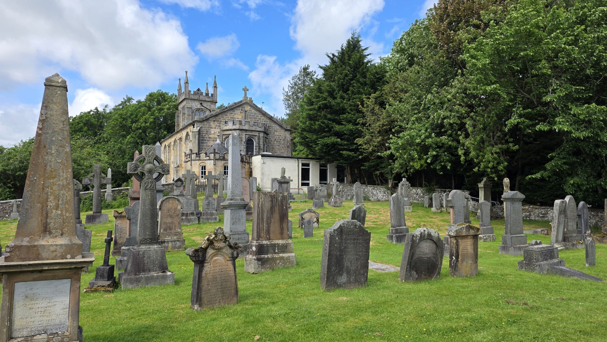The old Erskine Graveyard @ Bishopton Parish Church